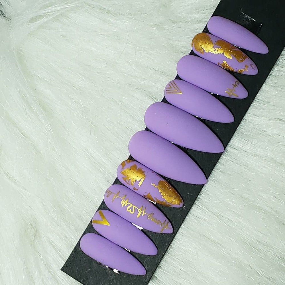 Press-on Nails